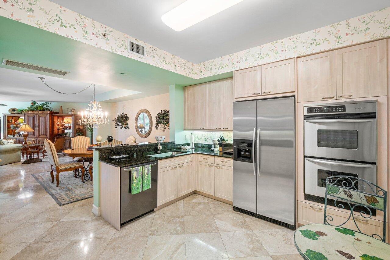 550 SE Mizner B506 Boulevard B506