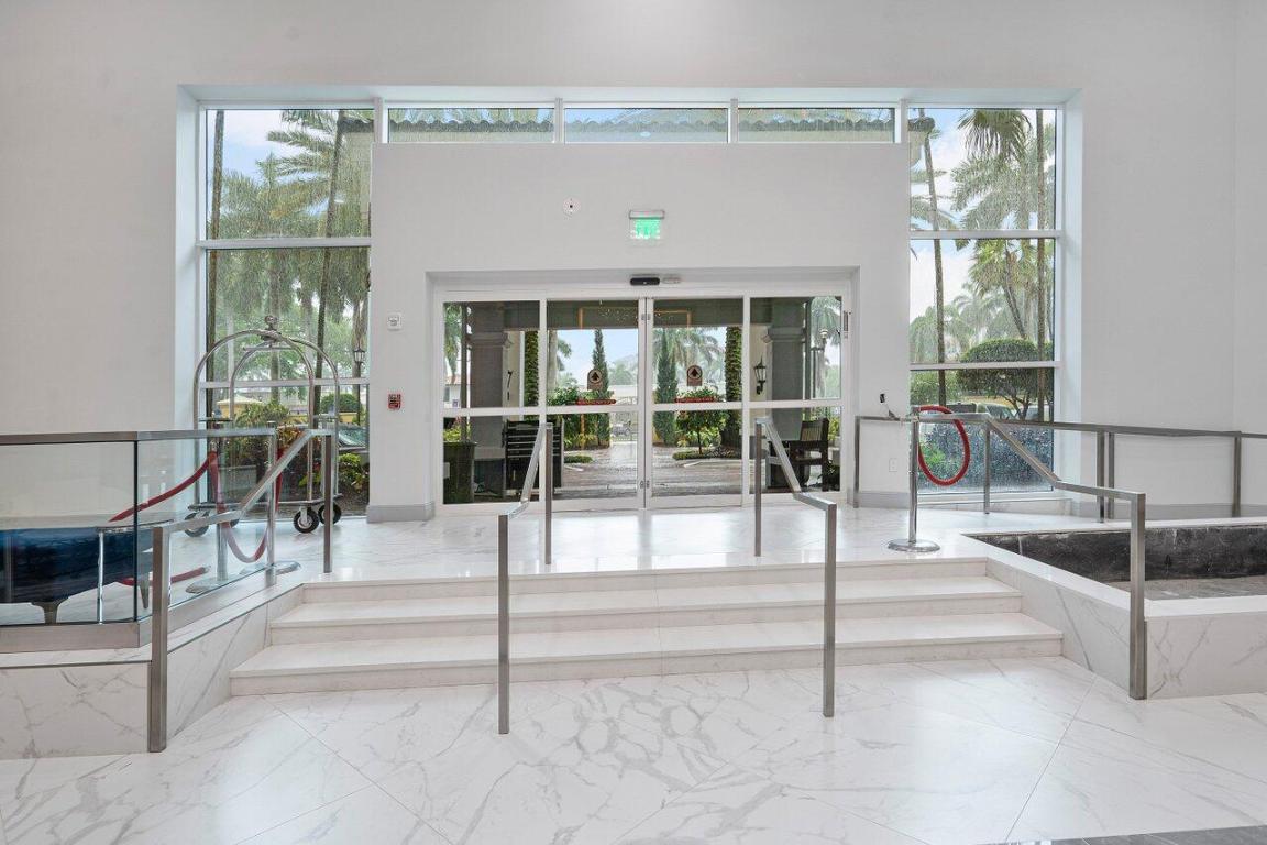 550 SE Mizner B506 Boulevard B506