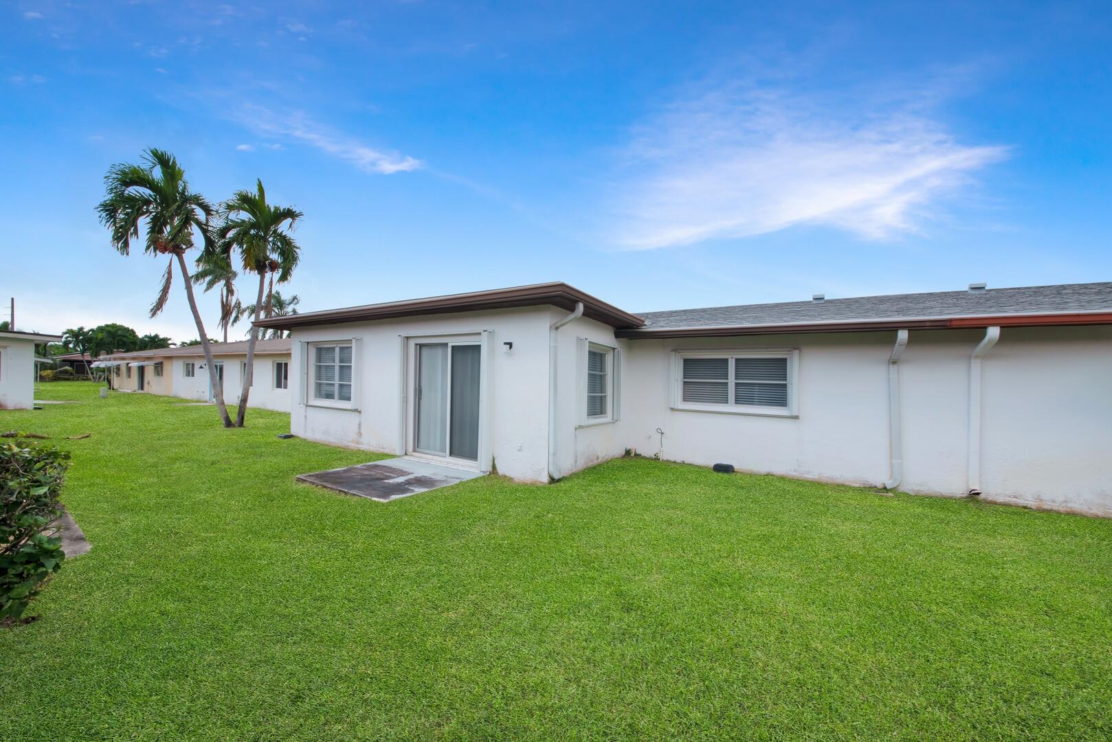 6064 Dusenburg Road, Delray Beach