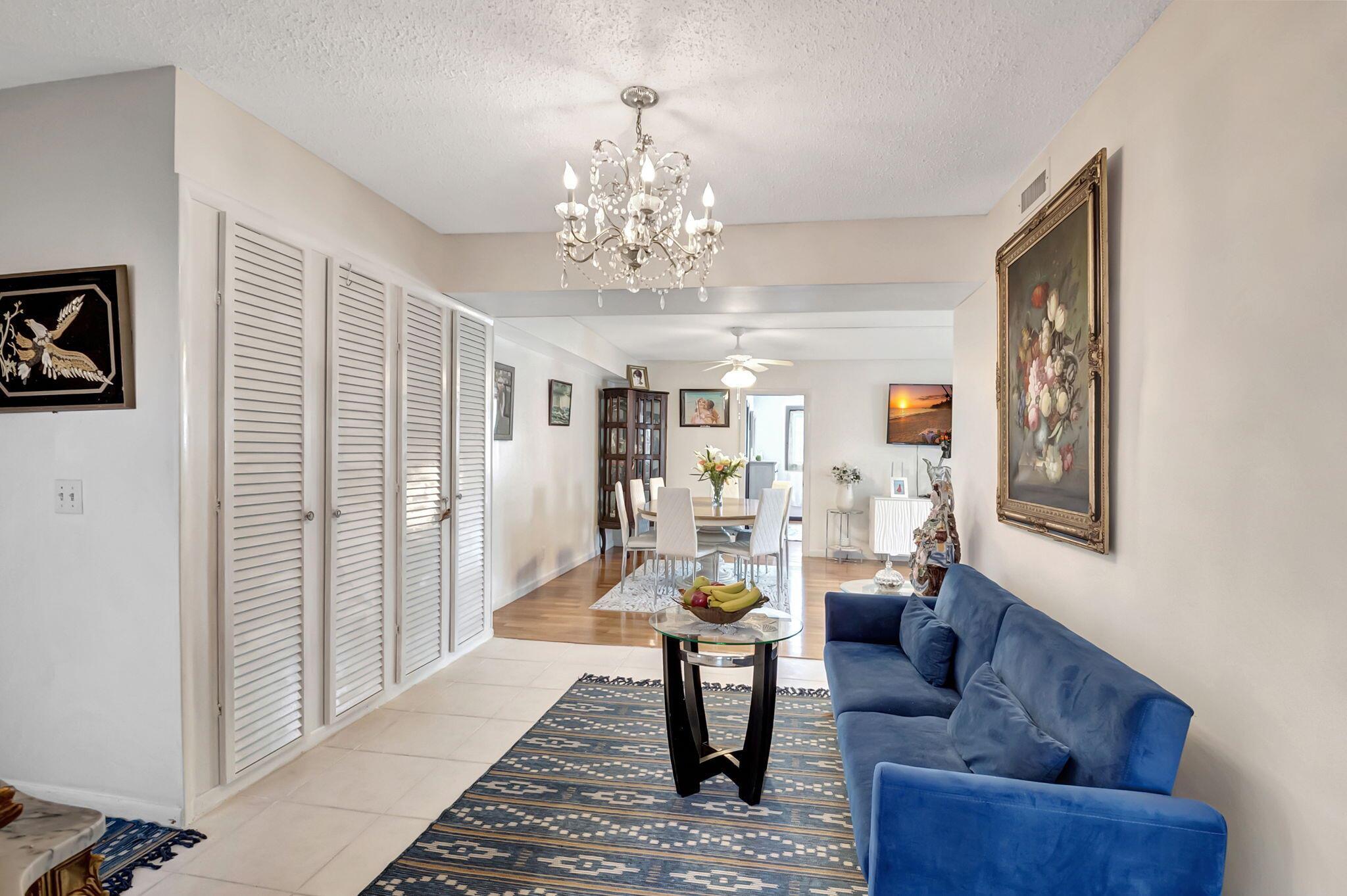 25 SE 13th Street B1