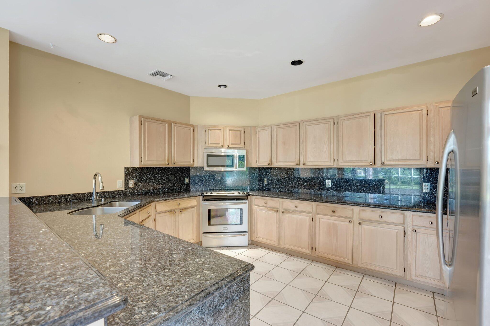 5377 NW 80th Terrace