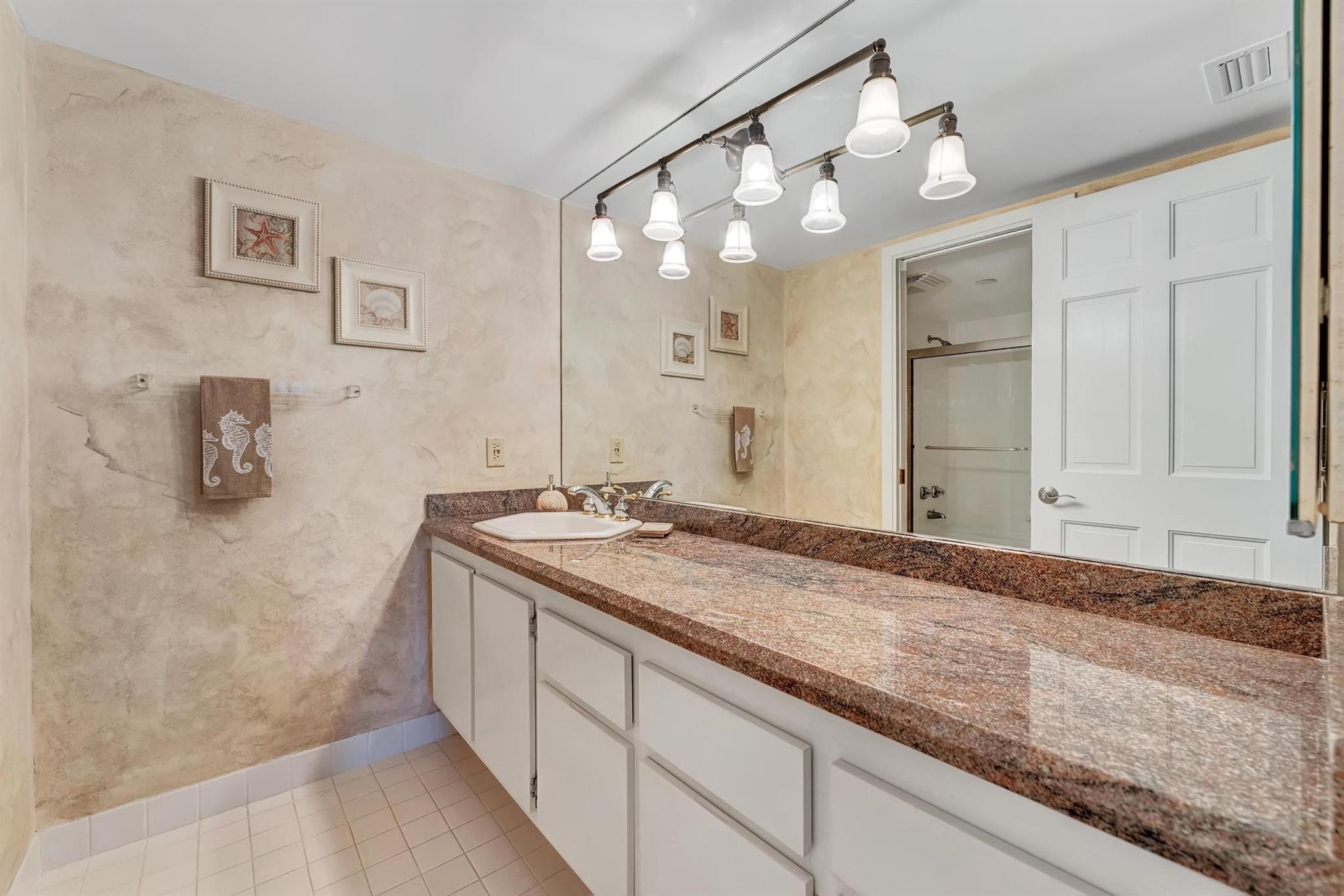 5280 N Ocean Drive 14-D