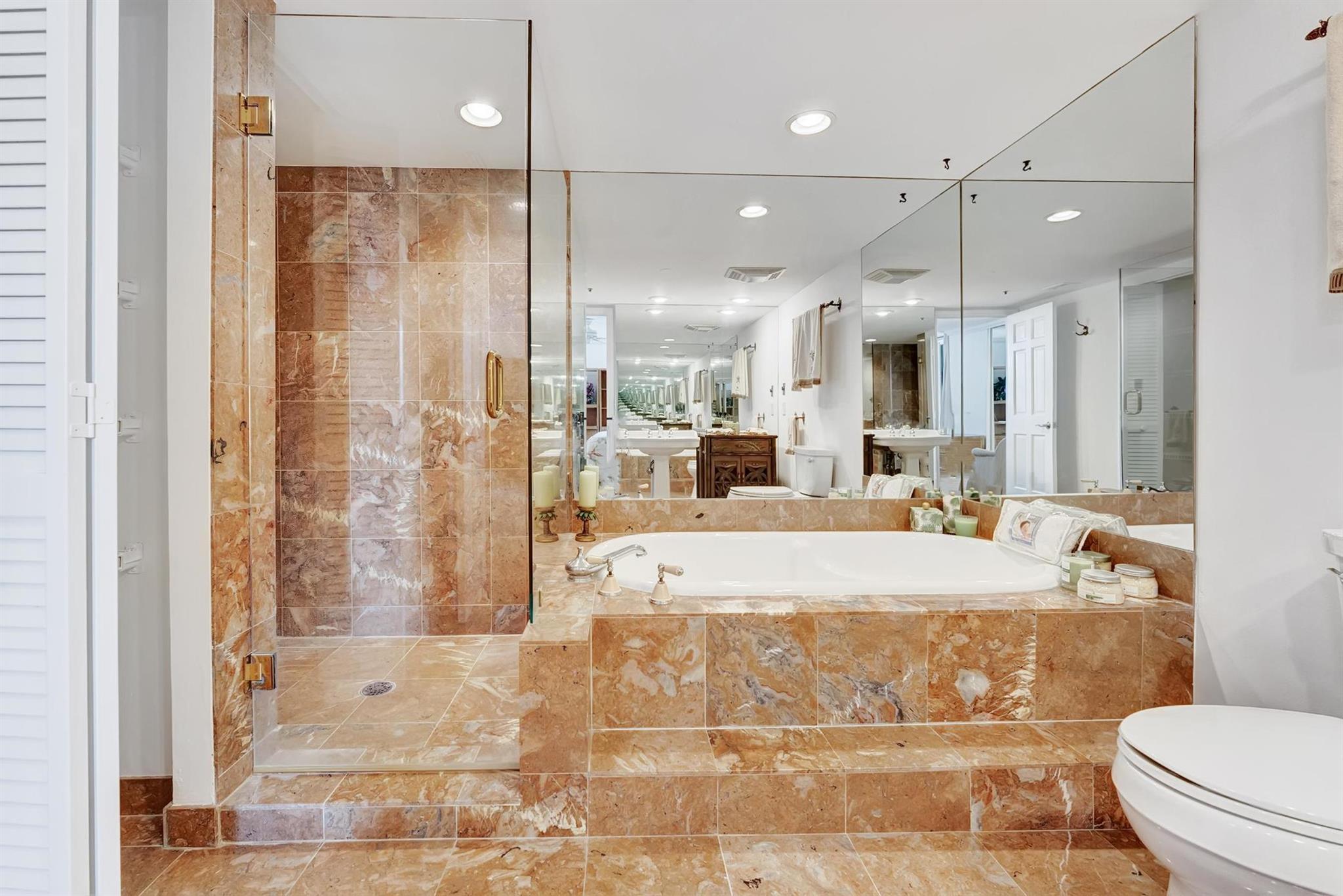 5280 N Ocean Drive 14-D