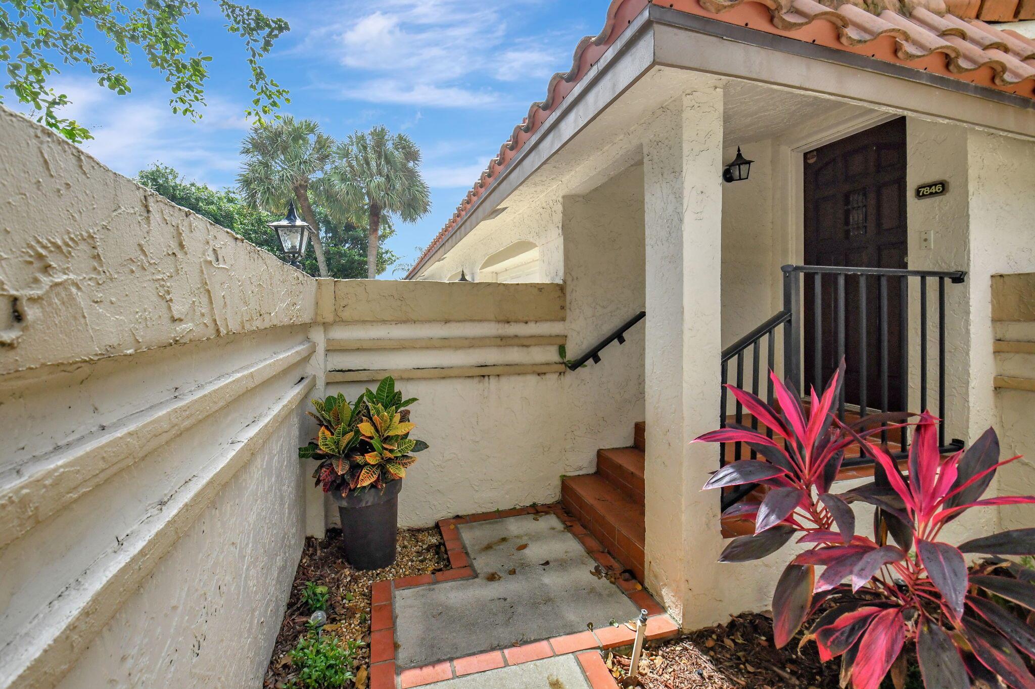 7846 La Mirada Drive 11