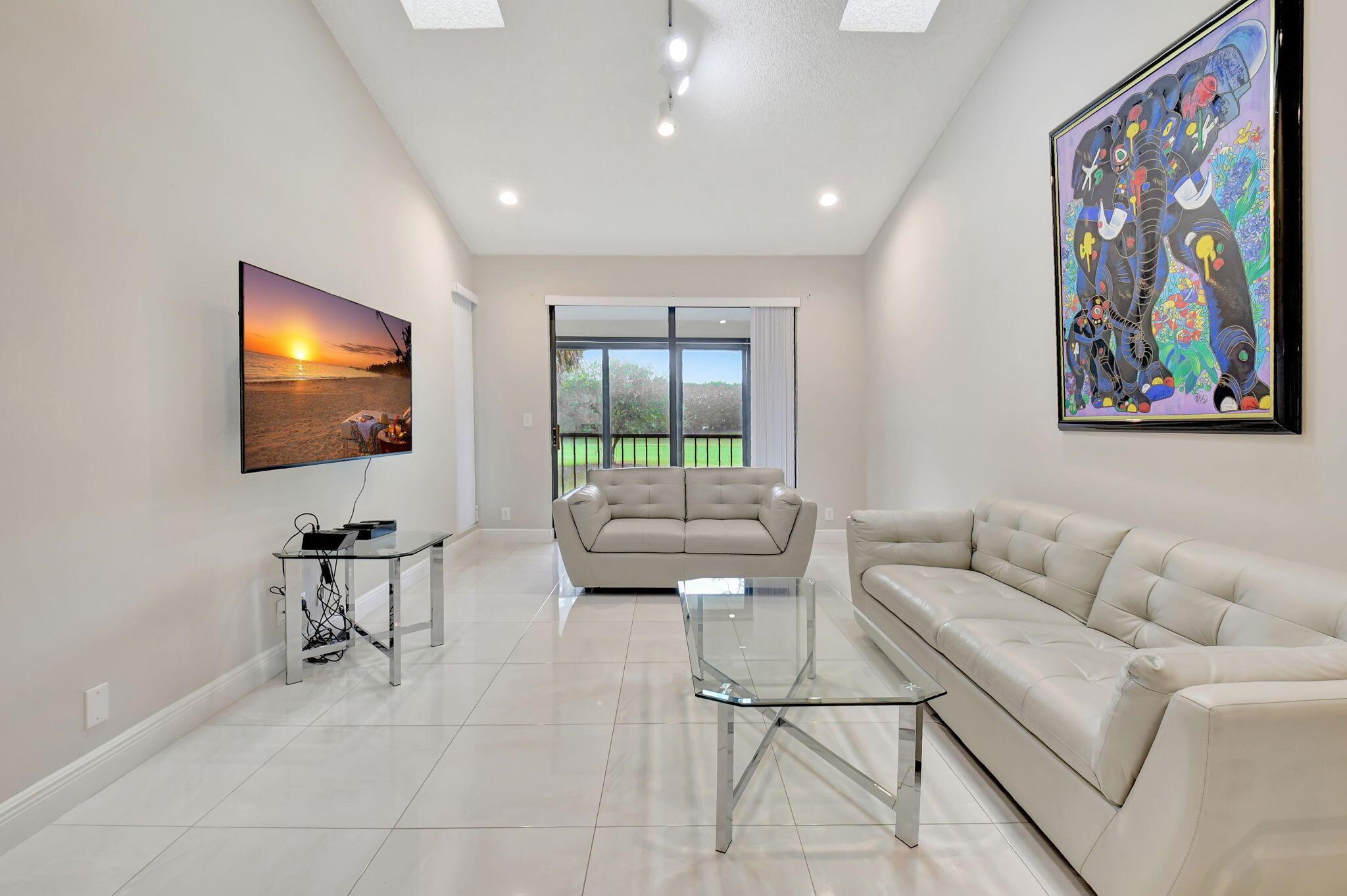 7846 La Mirada Drive 11