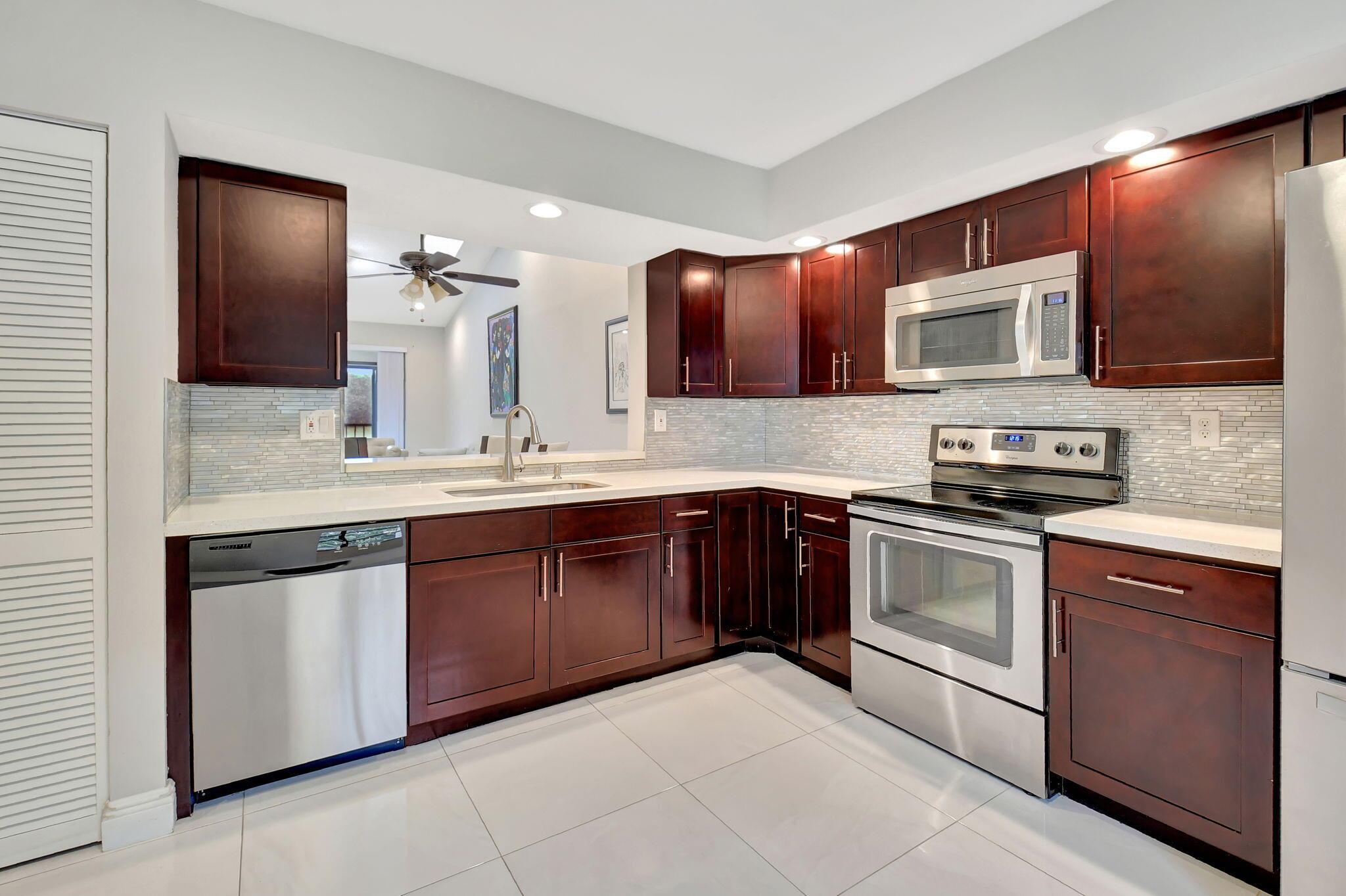 7846 La Mirada Drive 11