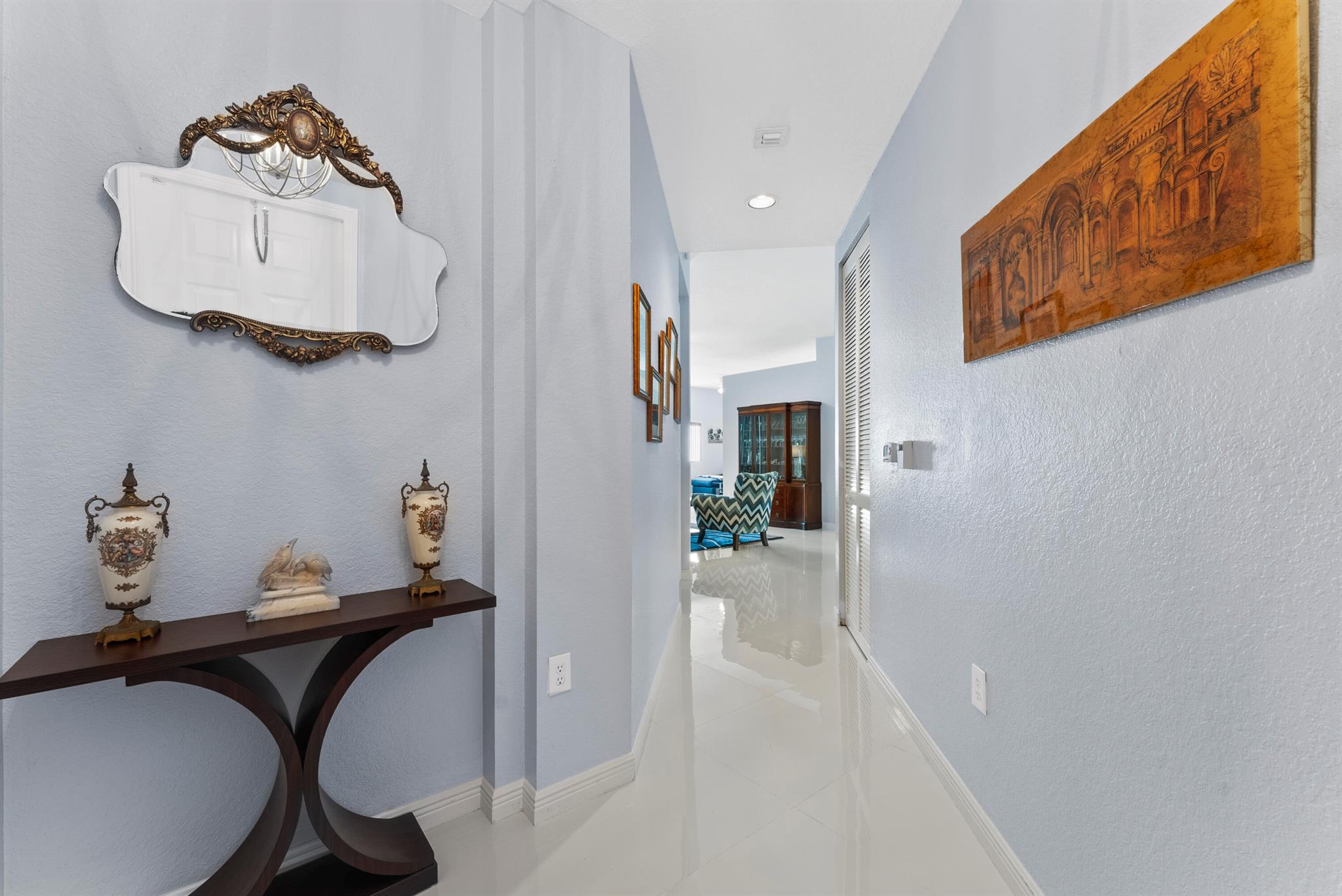 7911 Exeter Boulevard E 103