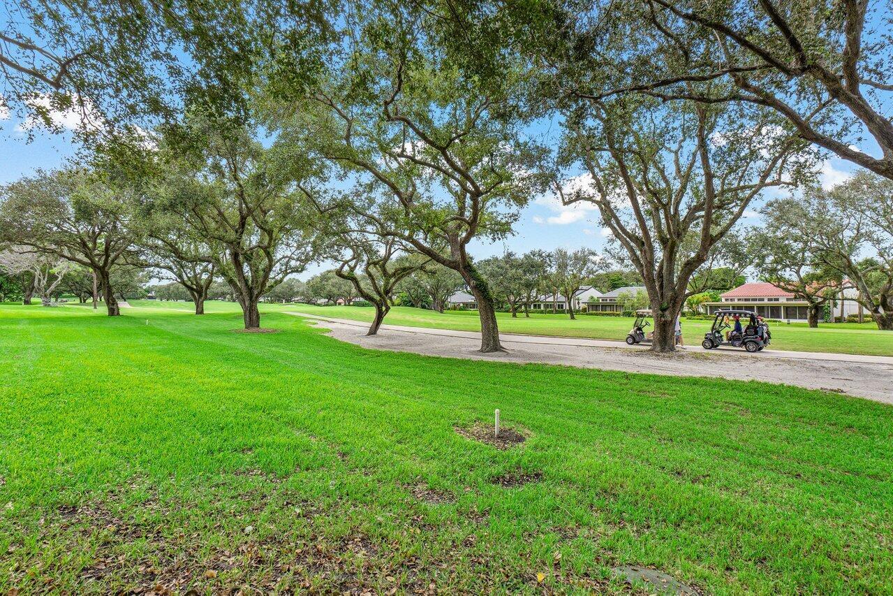 7 Clubhouse Lane