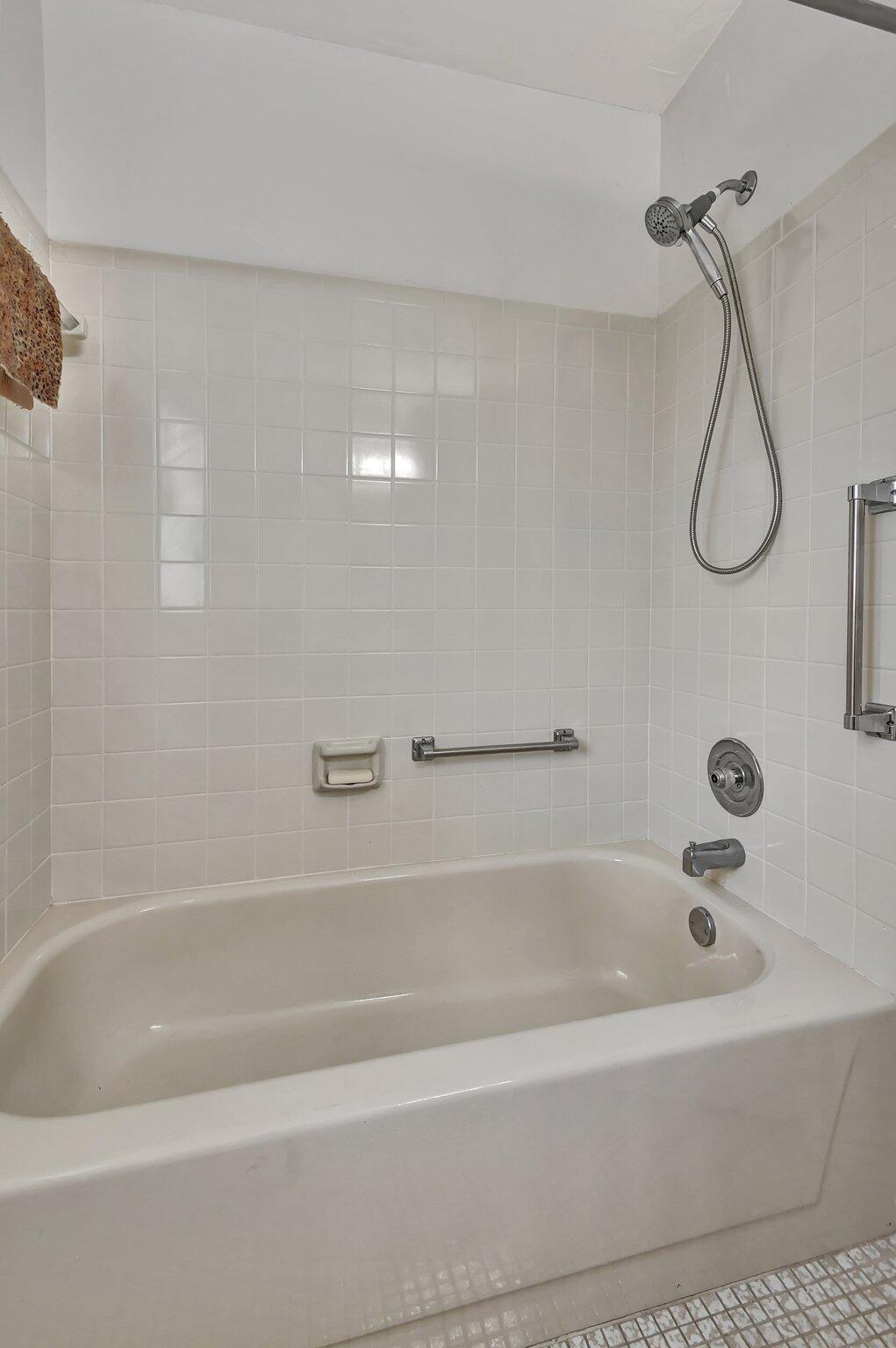 18818 Schooner Drive 11-D, Boca Raton Unit: 11-D