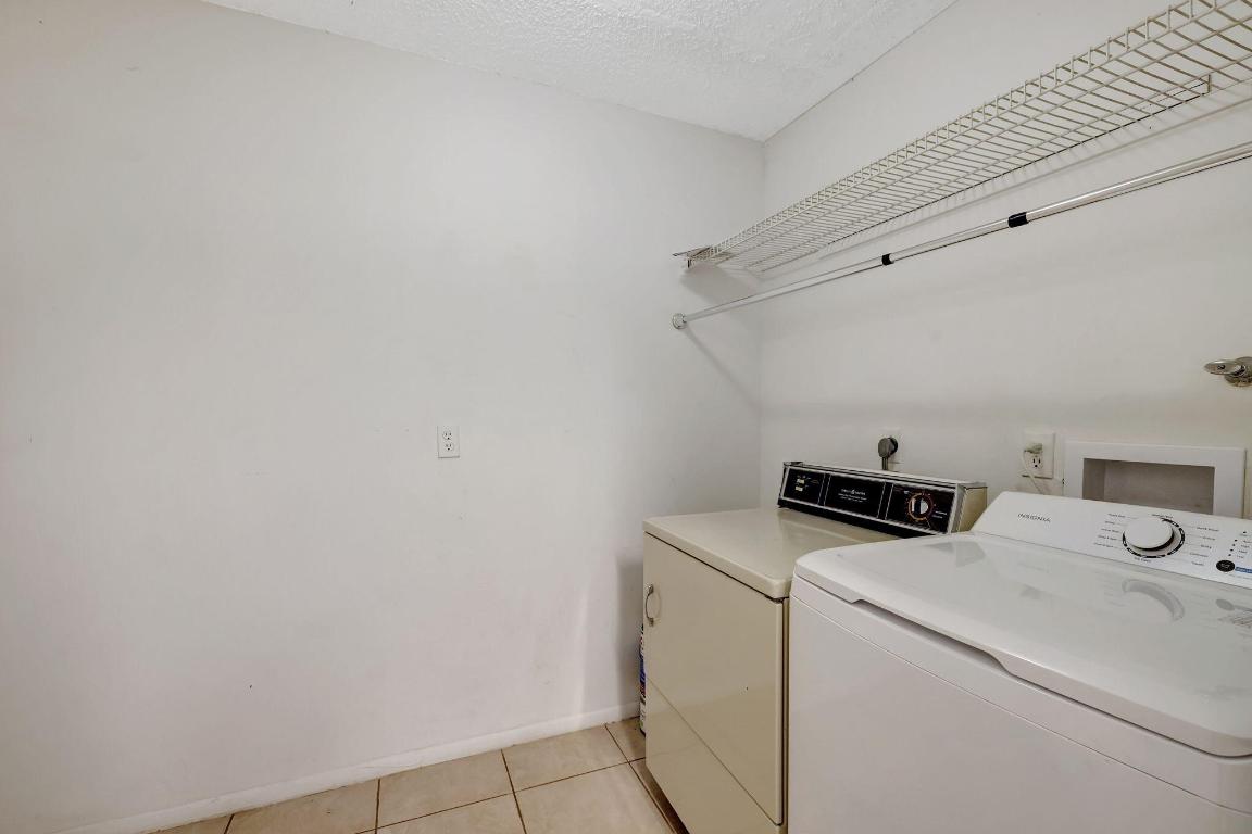 4104 NW Cinnamon Tree Circle, Jensen Beach