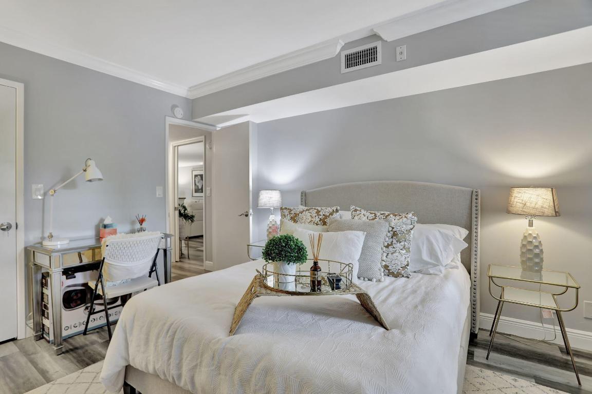 806 Cypress Grove Lane 202, Pompano Beach Unit: 202