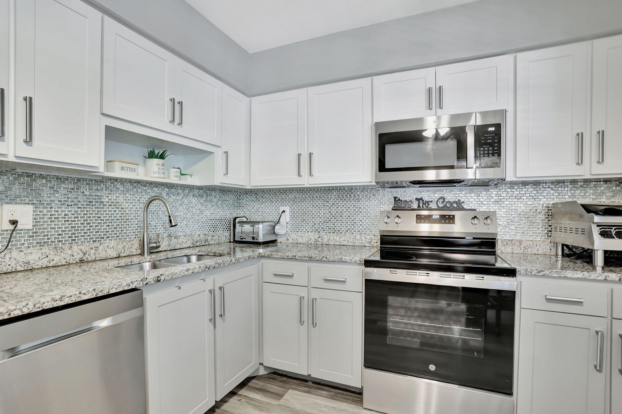 806 Cypress Grove Lane 202, Pompano Beach Unit: 202