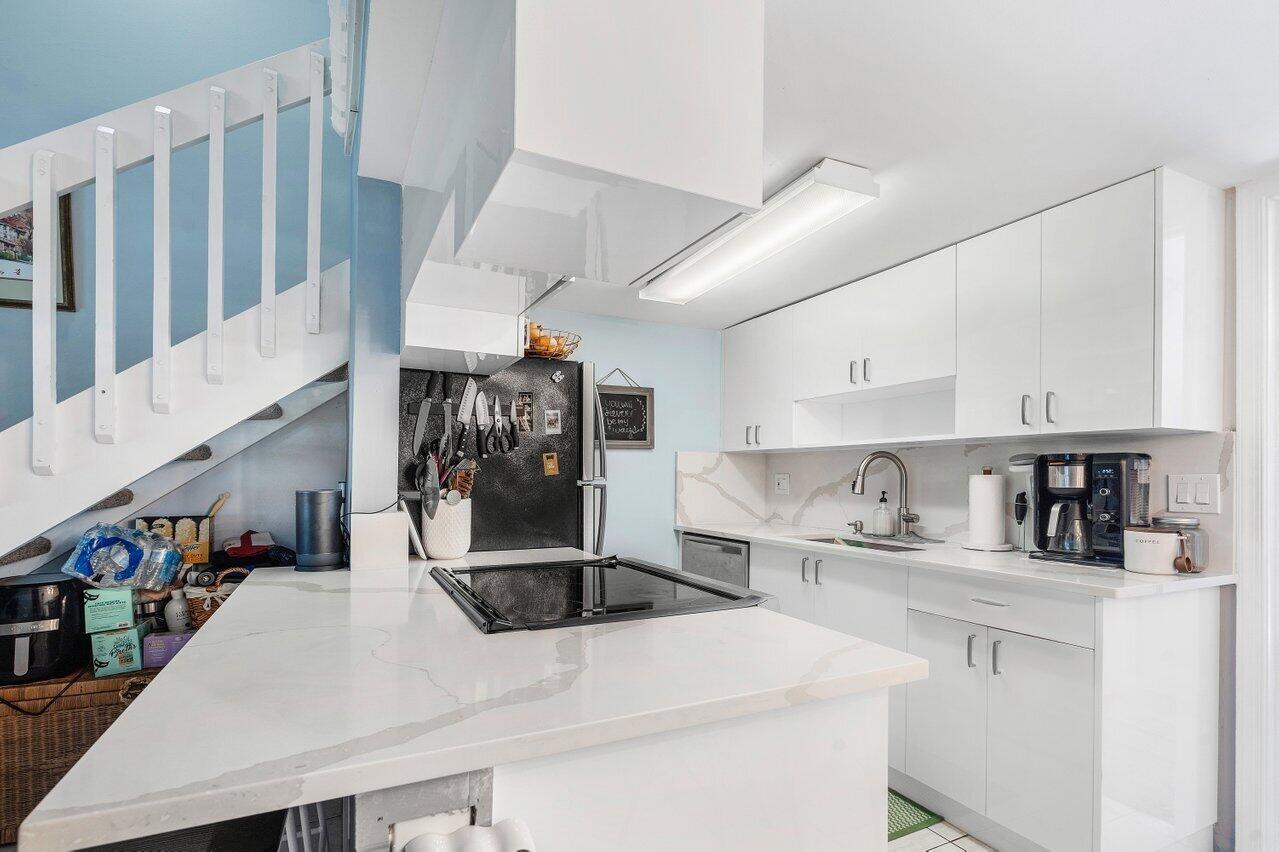 1455 Holly Heights Drive 46