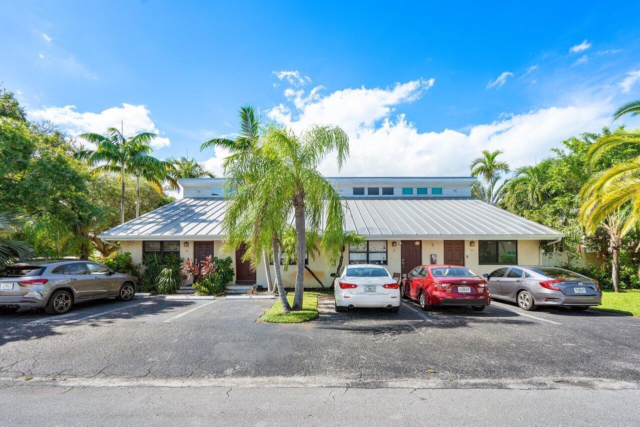 1455 Holly Heights Drive 46