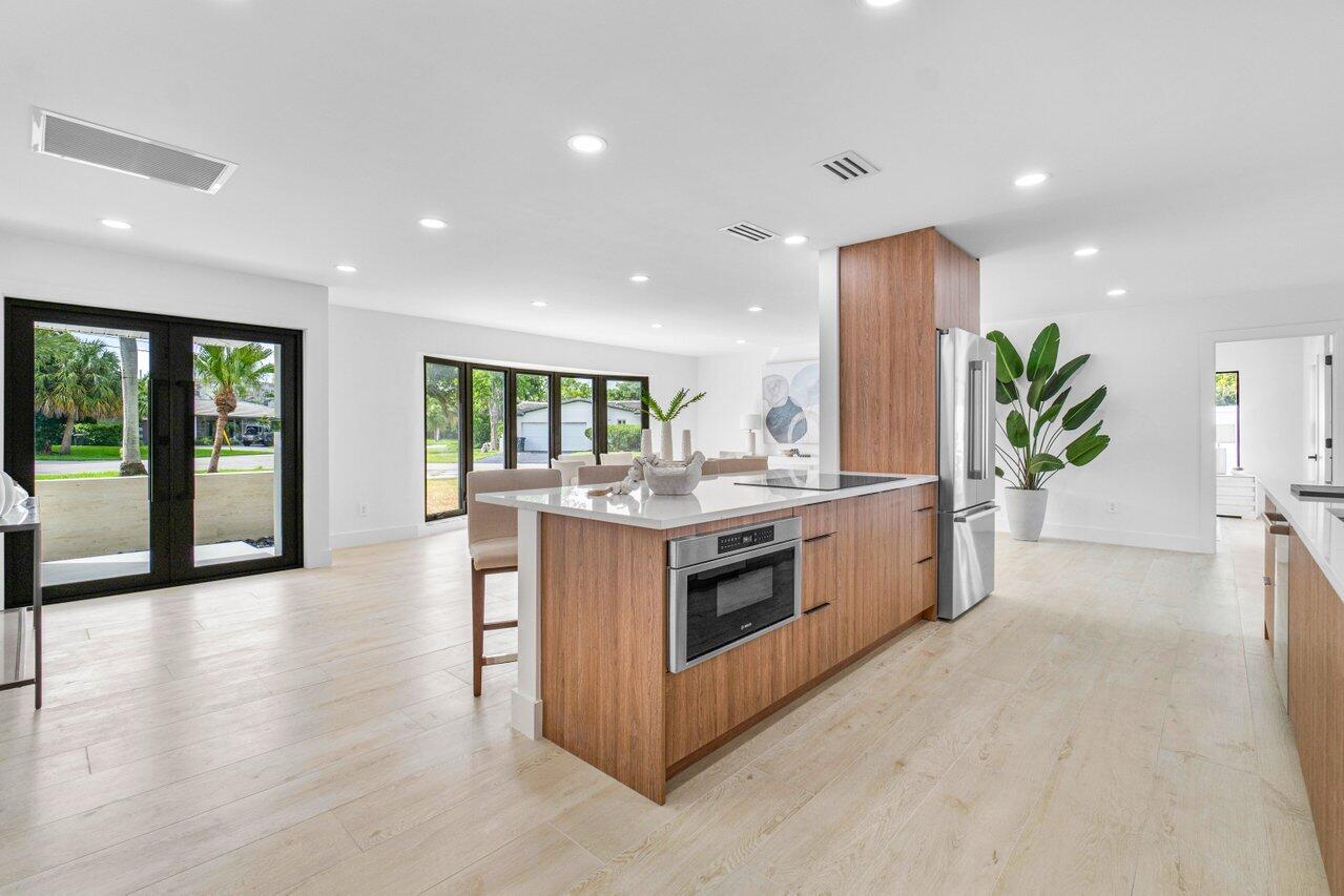 5201 NE 30th Terrace, Lighthouse Point