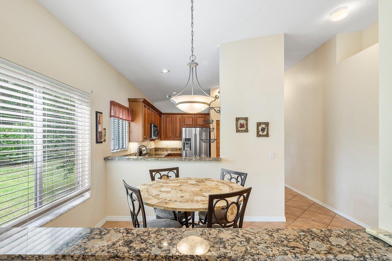 1482 SW 45th Way