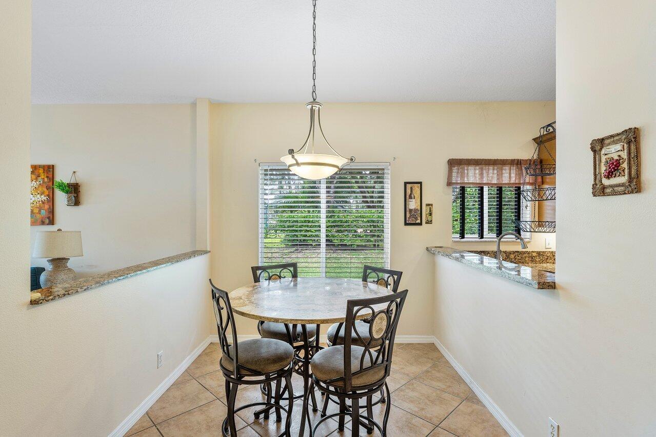 1482 SW 45th Way