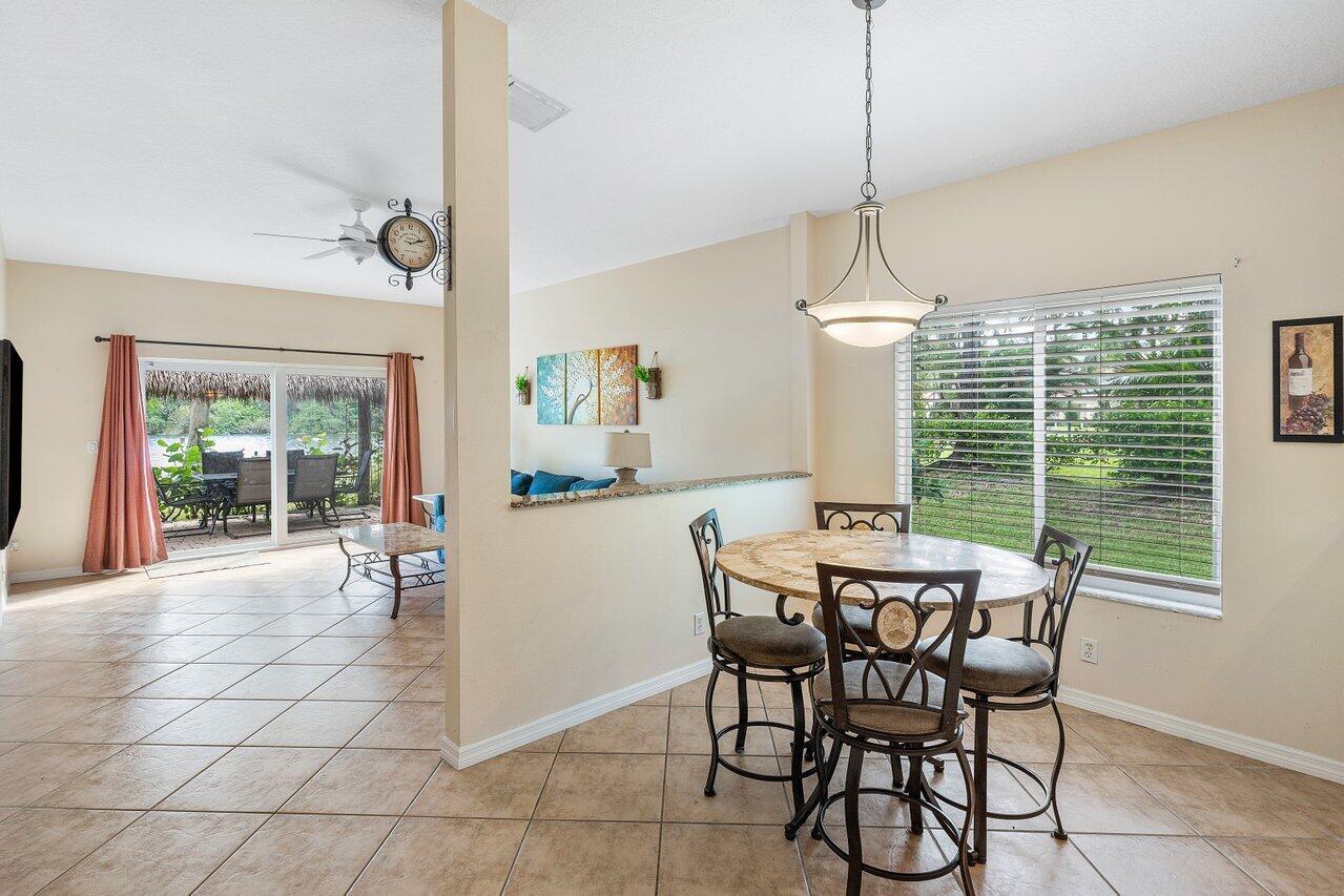 1482 SW 45th Way