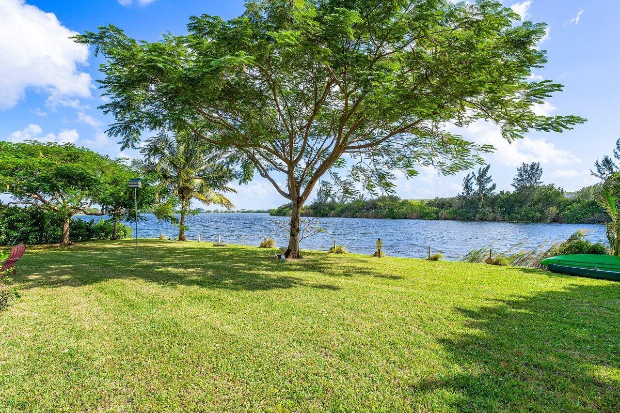 1482 SW 45th Way
