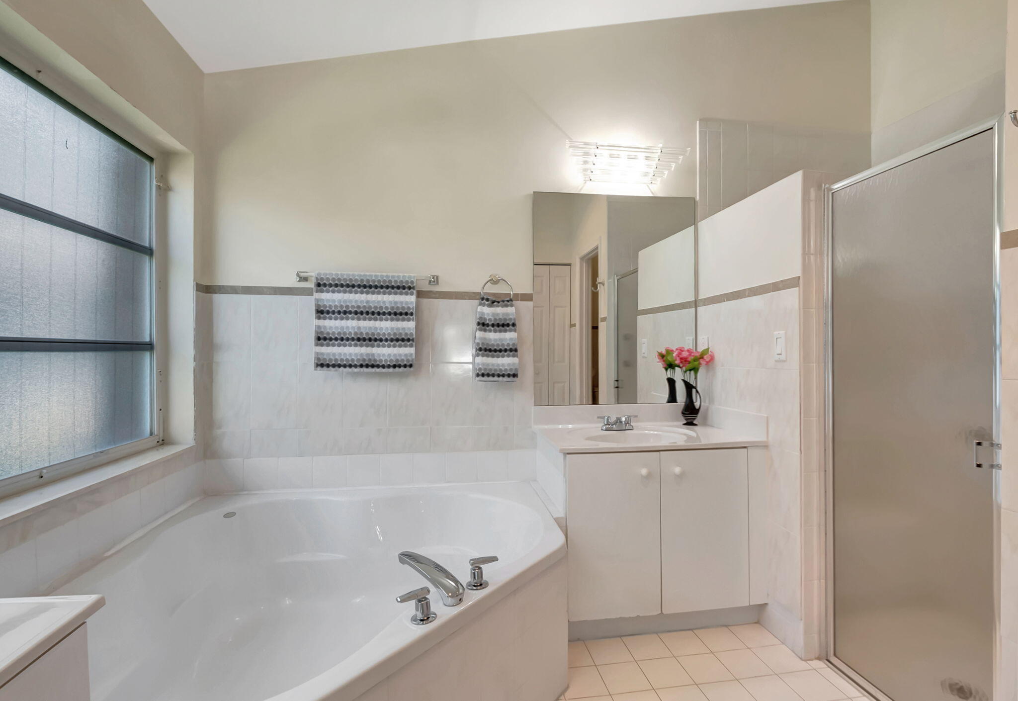 10921 Royal Caribbean Circle