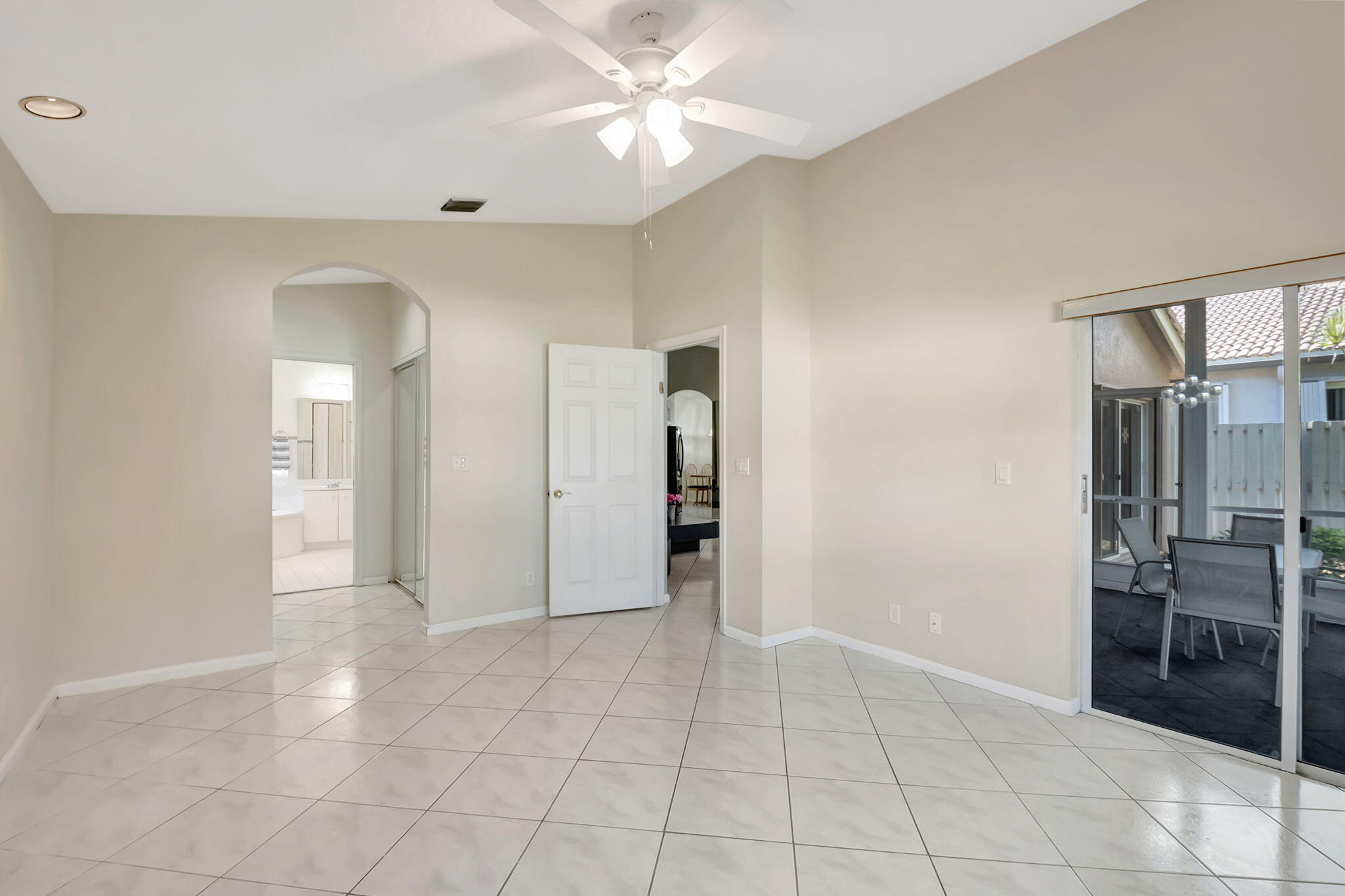 10921 Royal Caribbean Circle