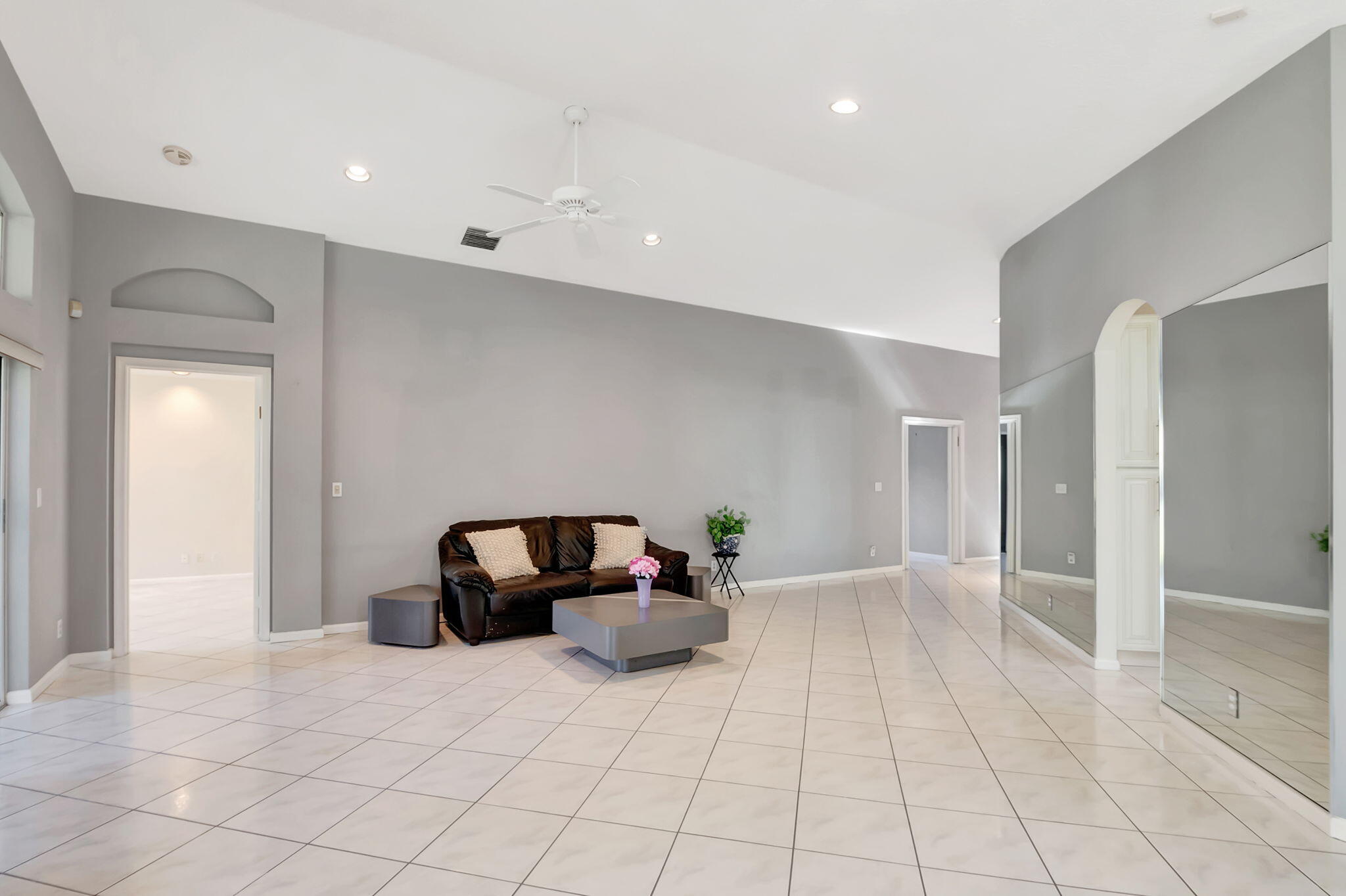 10921 Royal Caribbean Circle