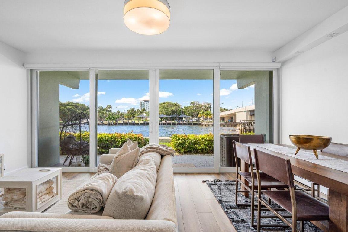 65 SE Spanish Trail 1040, Boca Raton Unit: 1040