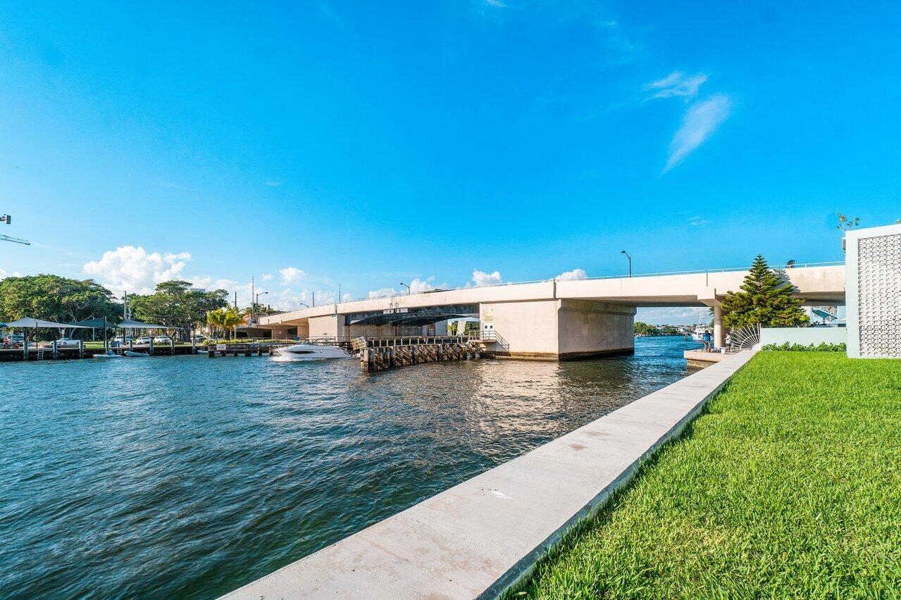 65 SE Spanish Trail 1040, Boca Raton Unit: 1040