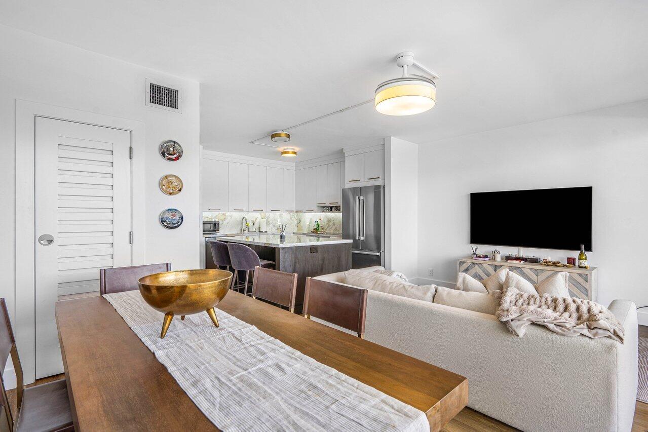 65 SE Spanish Trail 1040, Boca Raton Unit: 1040