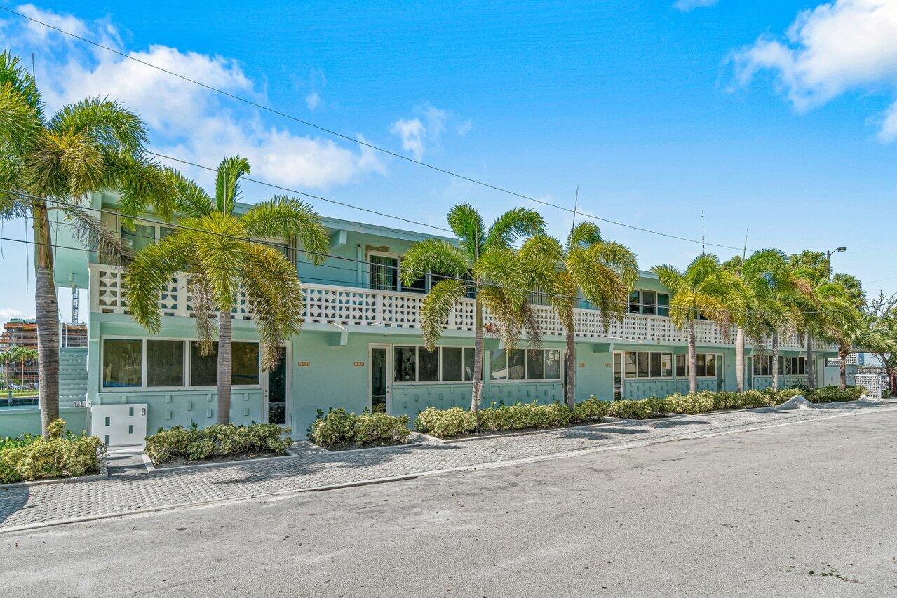 65 SE Spanish Trail 1040, Boca Raton Unit: 1040