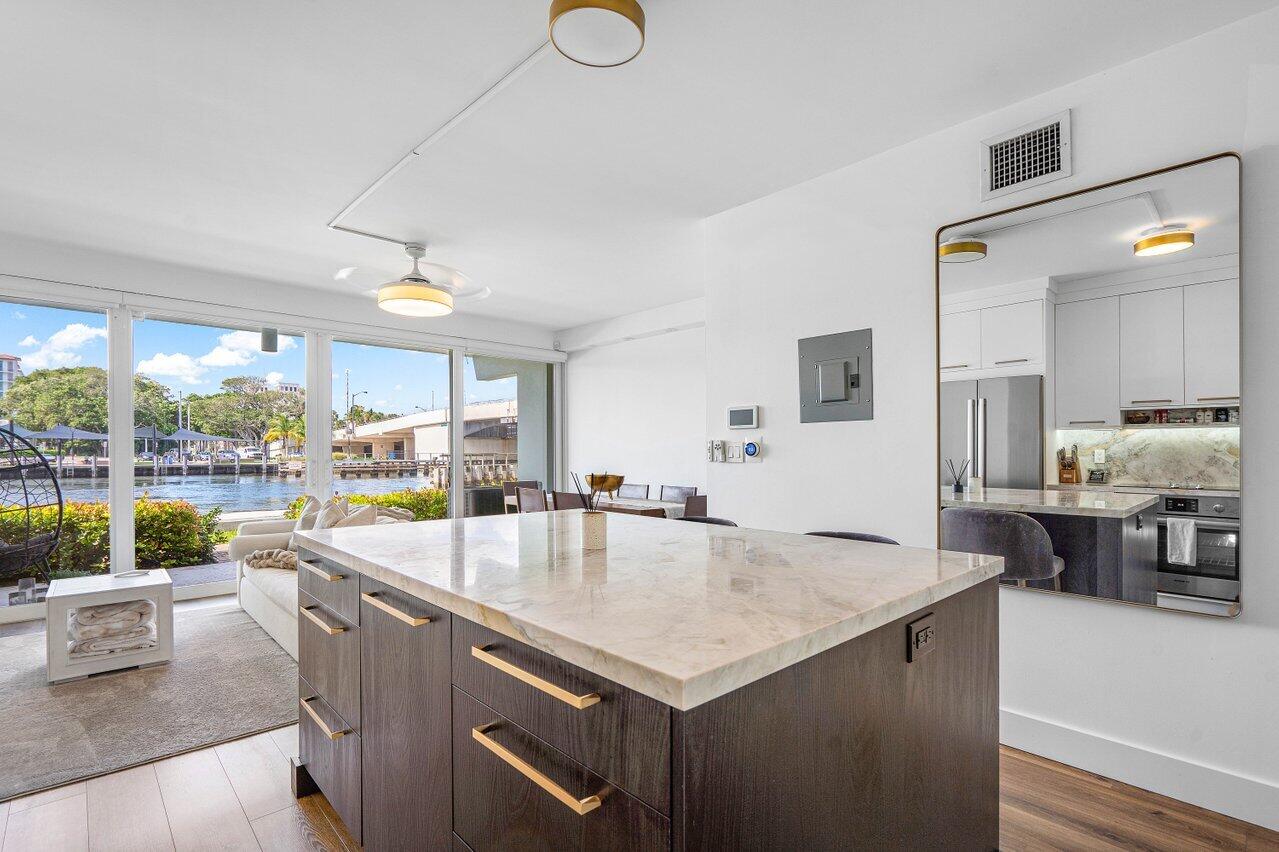 65 SE Spanish Trail 1040, Boca Raton Unit: 1040