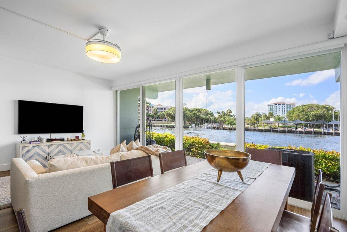 65 SE Spanish Trail 1040, Boca Raton Unit: 1040