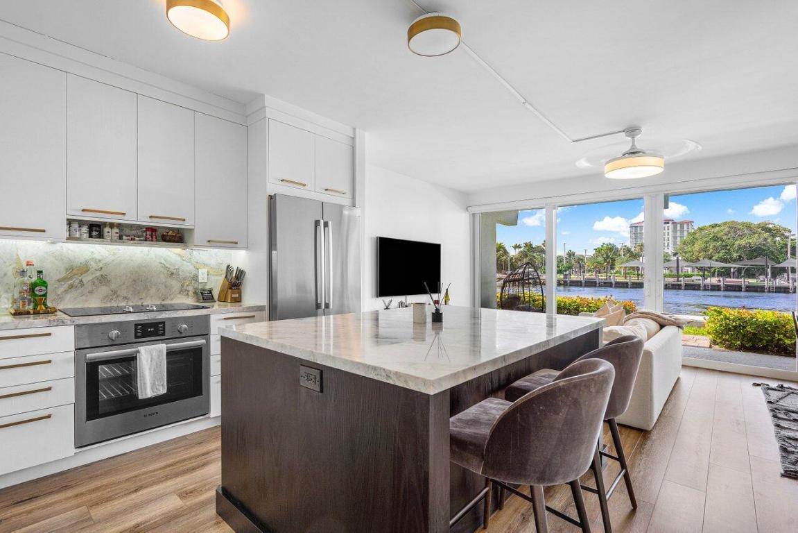 65 SE Spanish Trail 1040, Boca Raton Unit: 1040