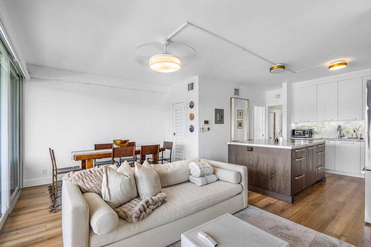 65 SE Spanish Trail 1040, Boca Raton Unit: 1040