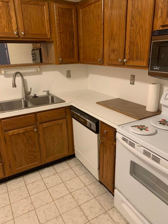 9900 Pineapple Tree Drive 107