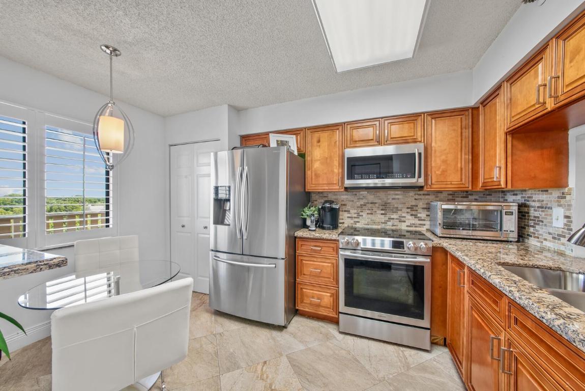 14476 Amberly Lane, 702, Delray Beach Unit: 702