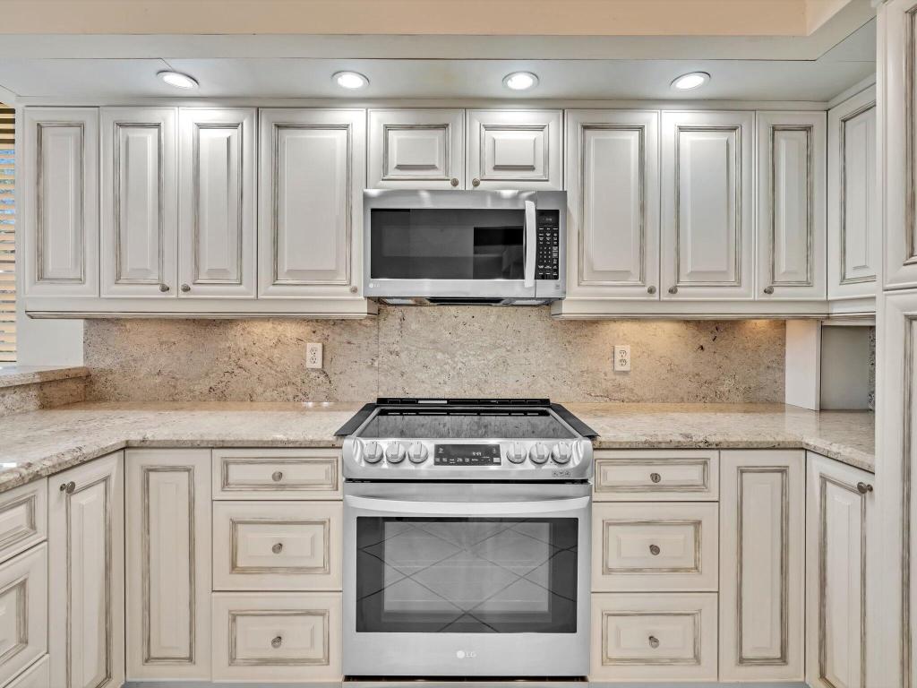 7756 Dorchester Road, Boynton Beach