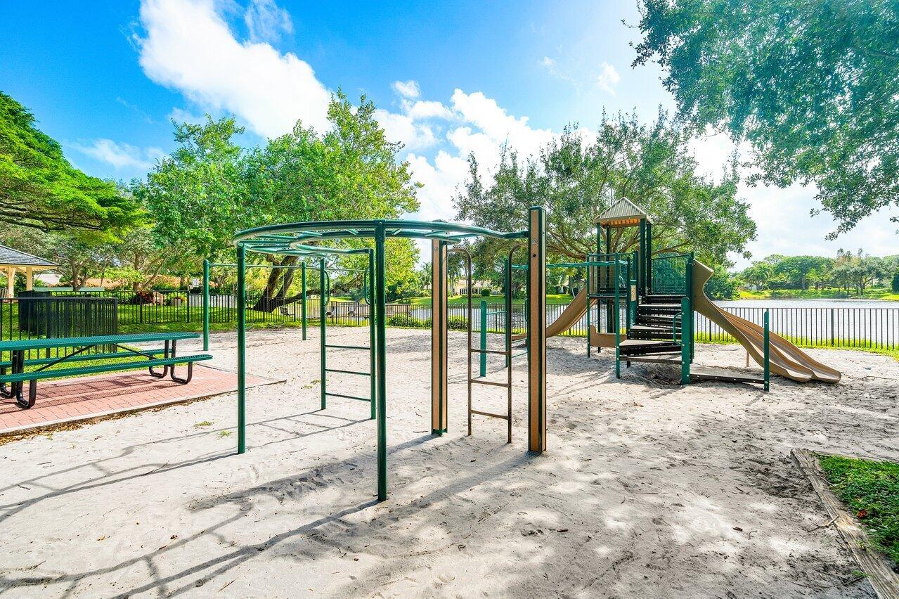 2423 NW Timbercreek Circle NW, Boca Raton