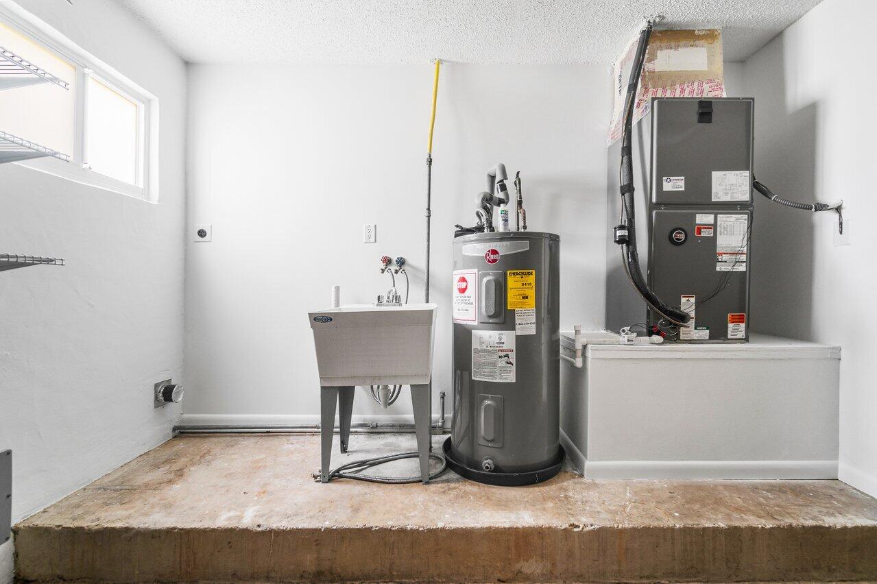 2423 NW Timbercreek Circle NW, Boca Raton