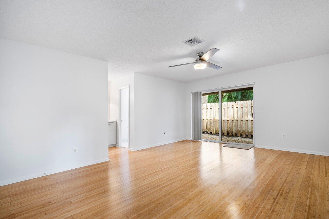 2423 NW Timbercreek Circle NW, Boca Raton