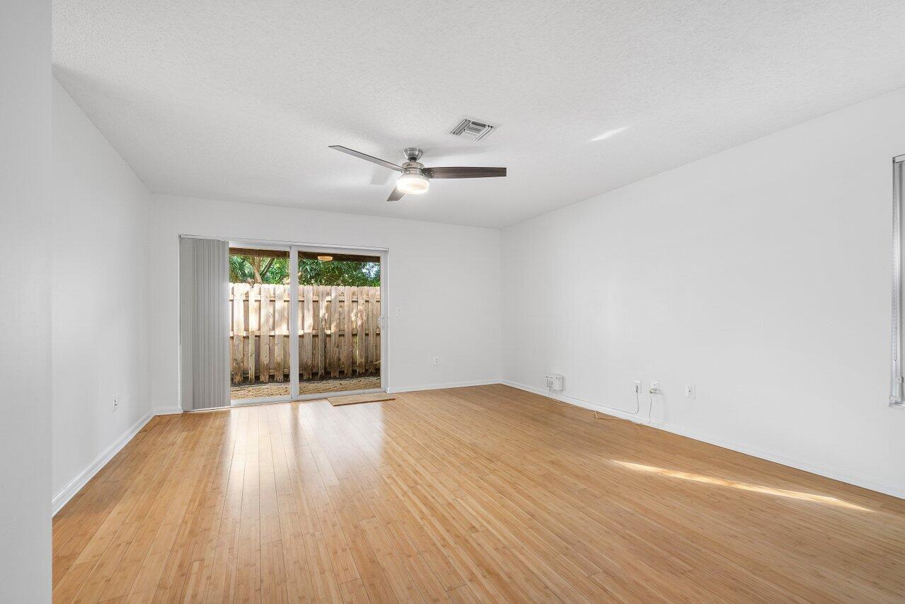 2423 NW Timbercreek Circle NW, Boca Raton