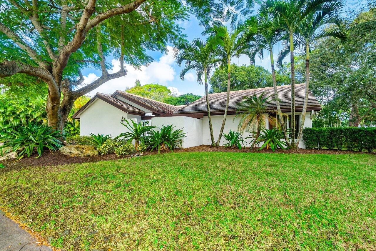 2423 NW Timbercreek Circle NW, Boca Raton