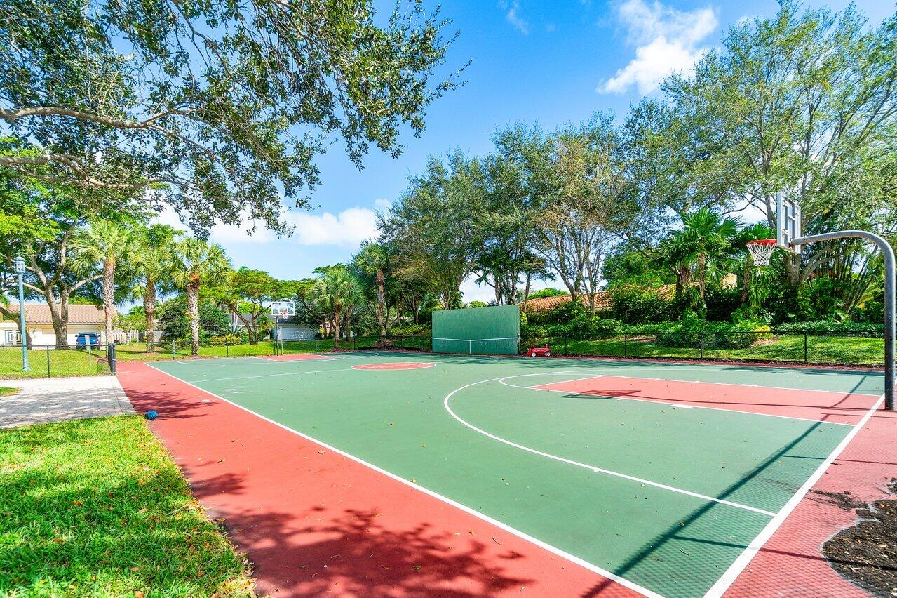 2423 NW Timbercreek Circle NW, Boca Raton