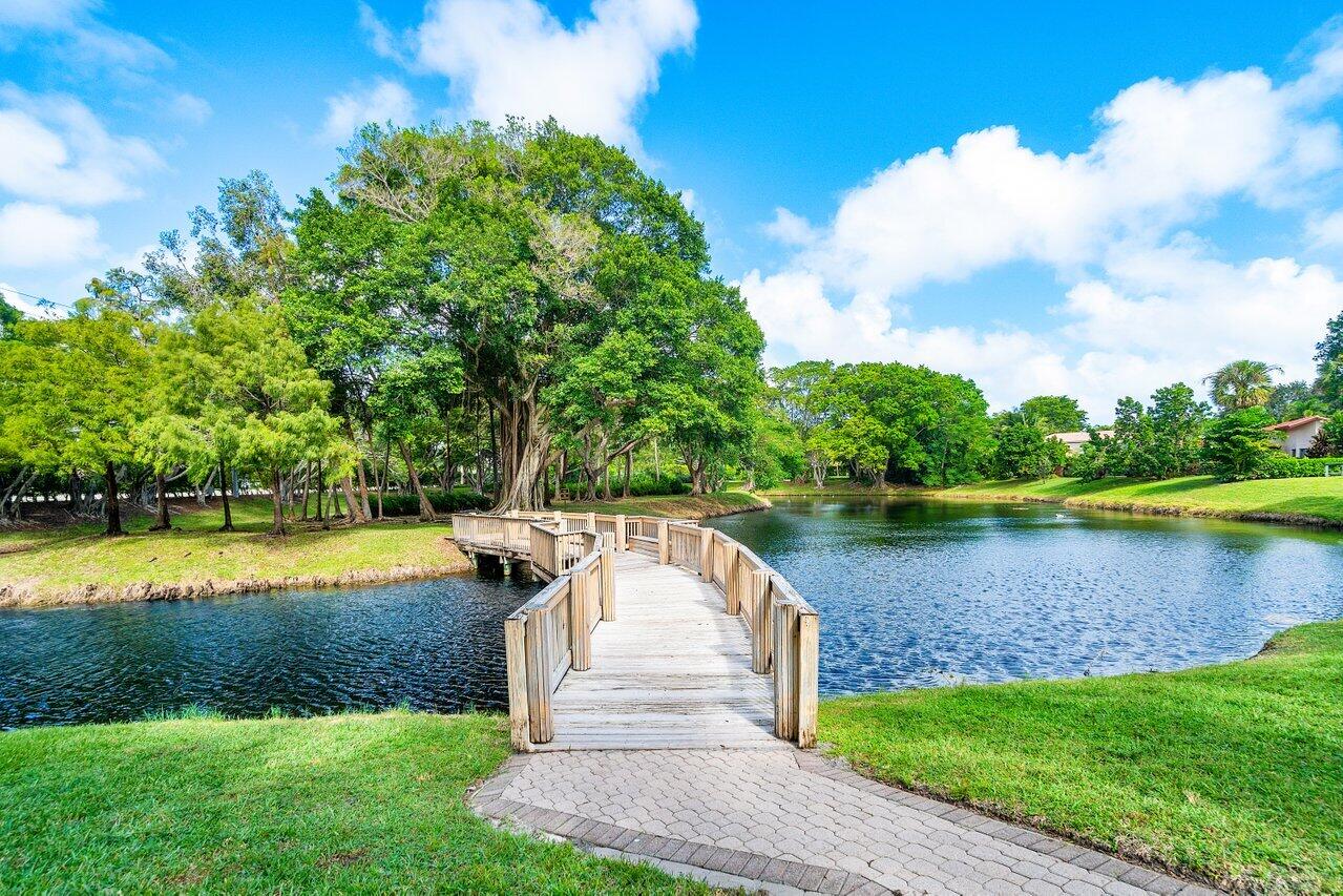 2423 NW Timbercreek Circle NW, Boca Raton