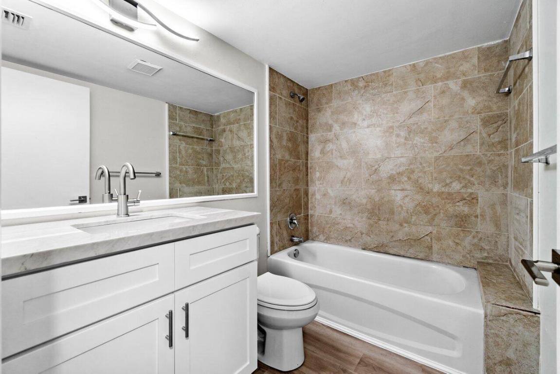 711 Sunny Pine Way E2, Greenacres Unit: E2