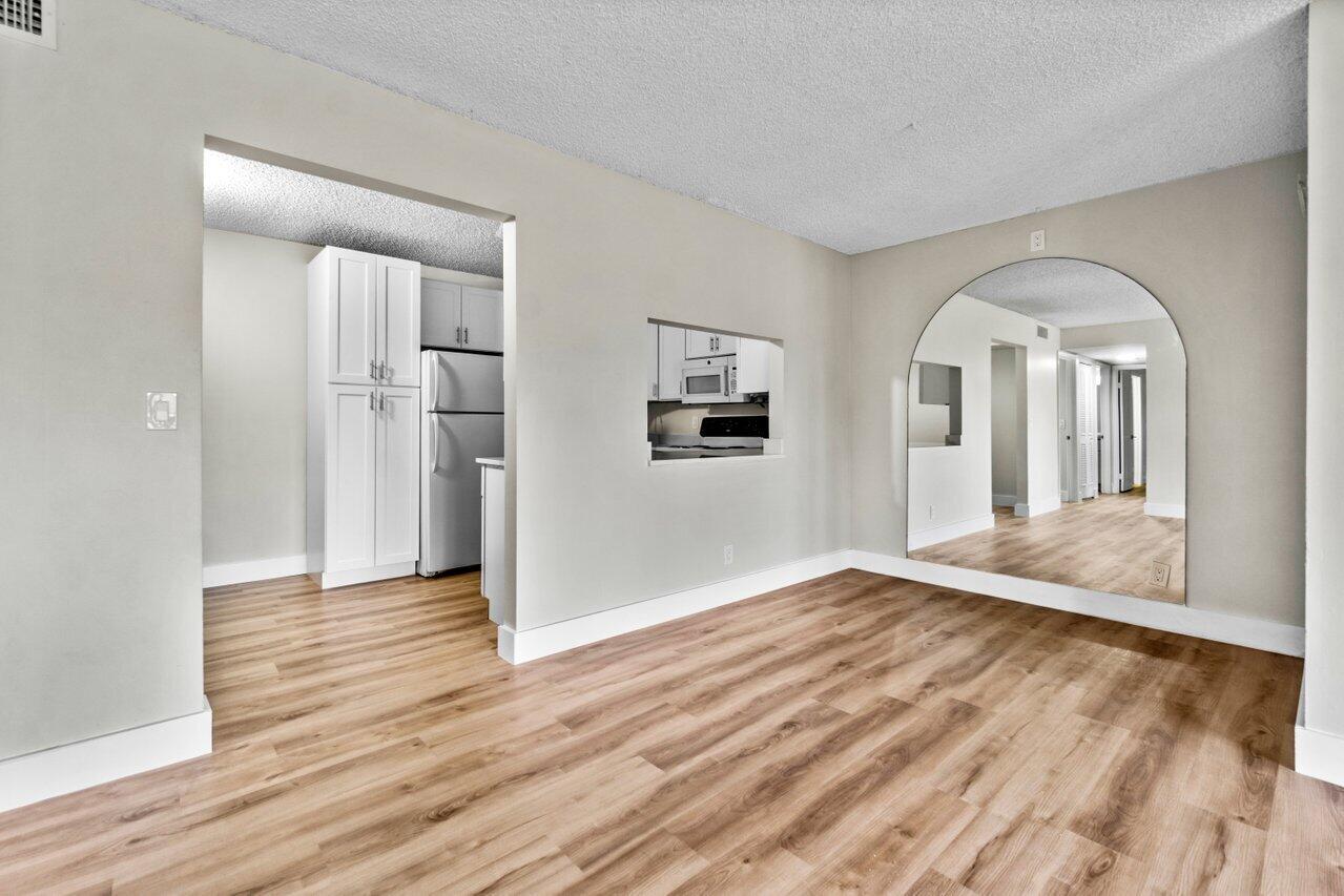 711 Sunny Pine Way E2, Greenacres Unit: E2