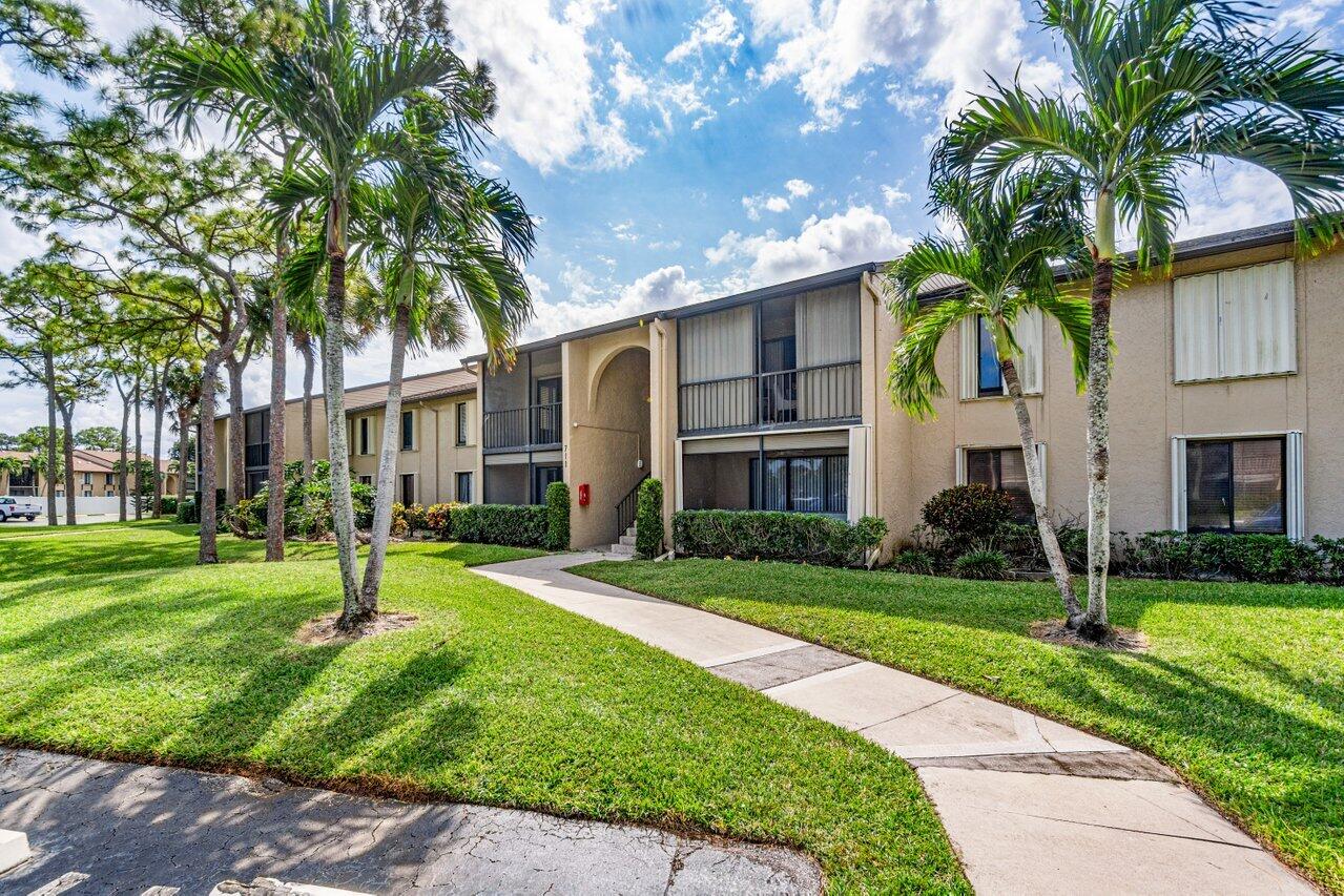 711 Sunny Pine Way E2, Greenacres Unit: E2
