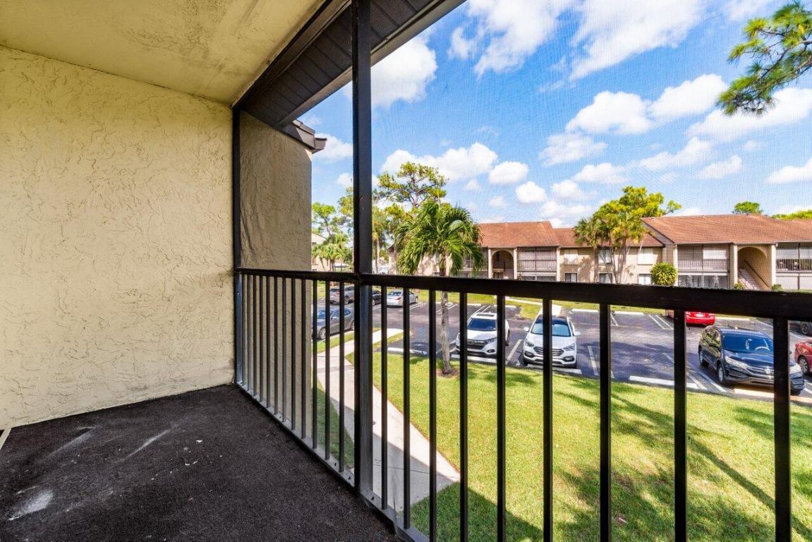 711 Sunny Pine Way E2, Greenacres Unit: E2