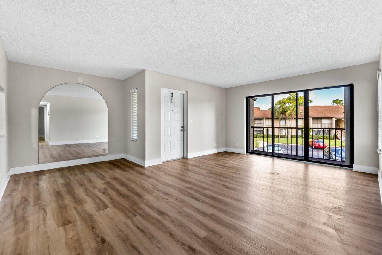 711 Sunny Pine Way E2, Greenacres Unit: E2