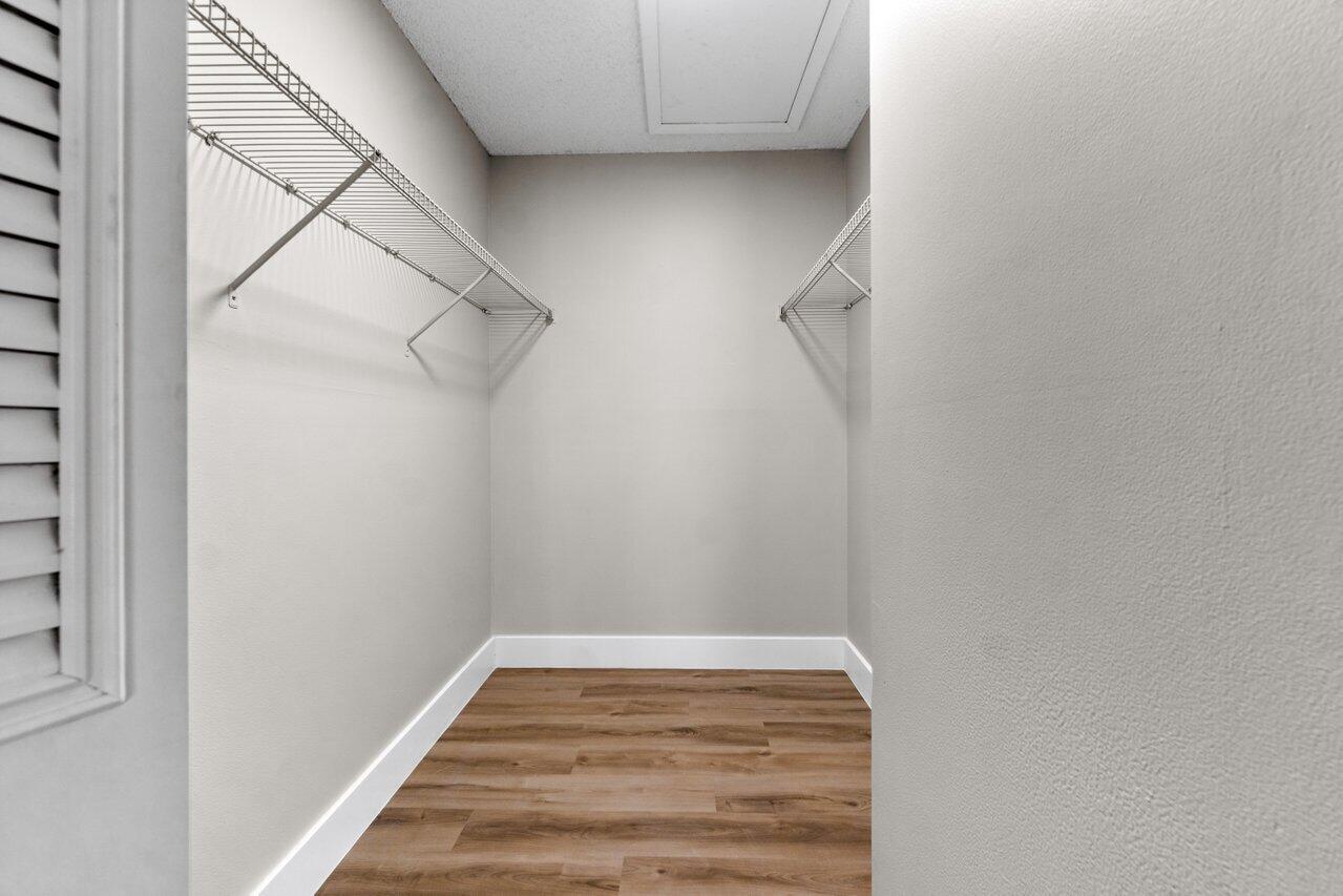 711 Sunny Pine Way E2, Greenacres Unit: E2